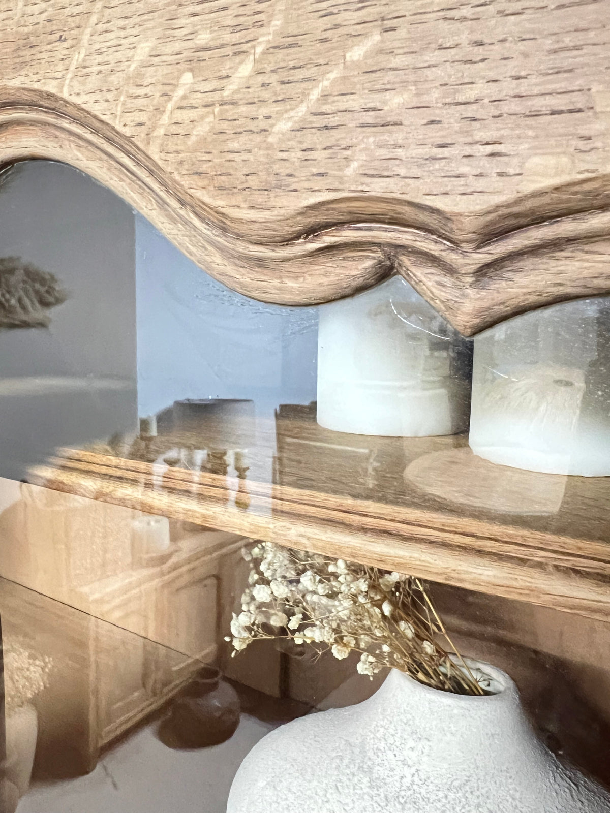 Vitrine en chêne massif