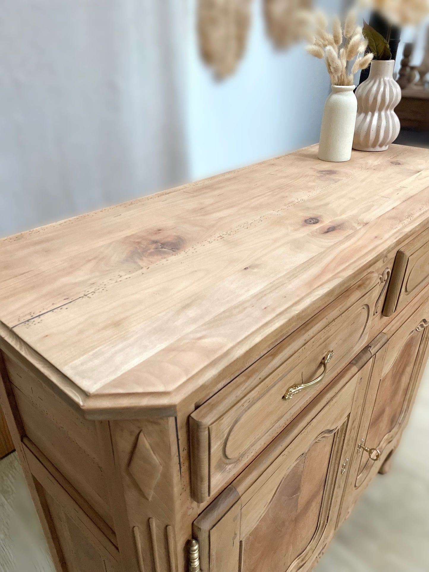 Buffet en merisier massif