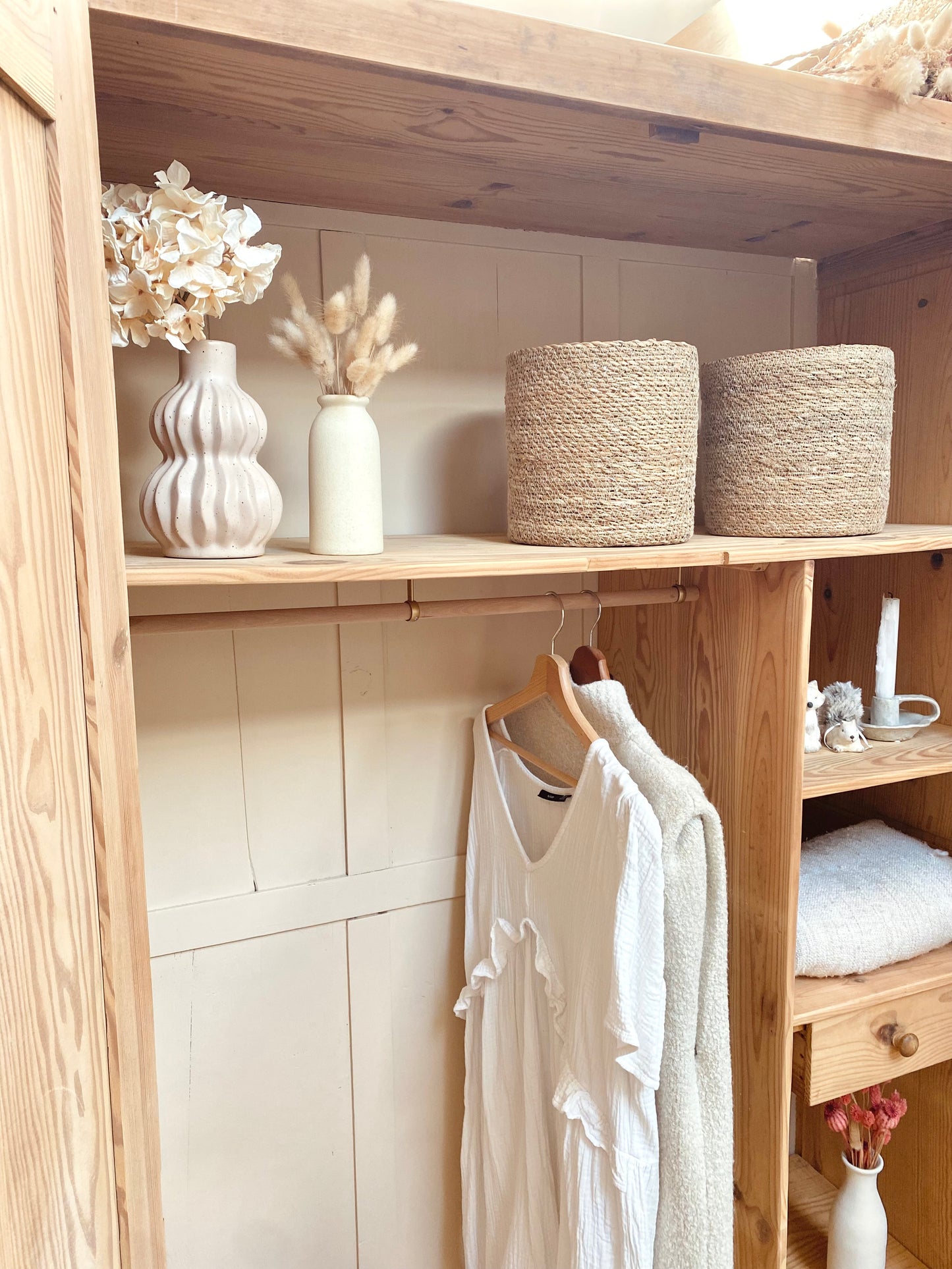 Armoire parisienne
