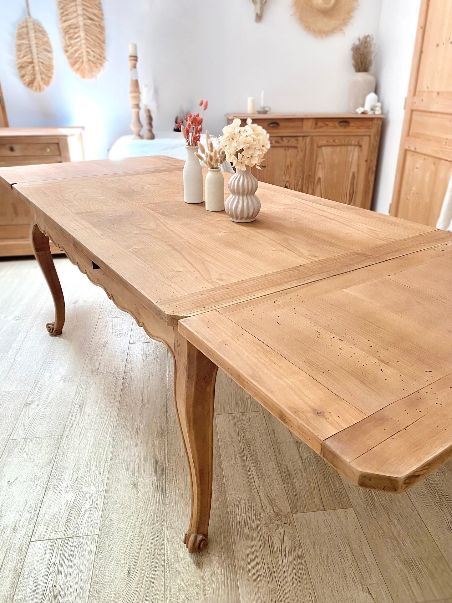 Table en merisier avec double rallonges intégrées