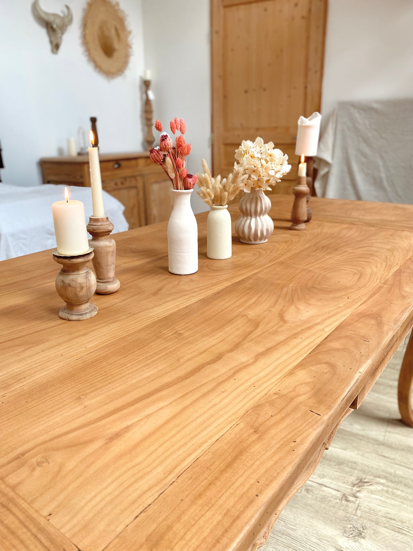 Table en merisier avec double rallonges intégrées