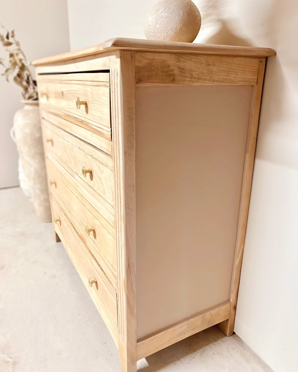 Commode parisienne en hêtre et peuplier massif