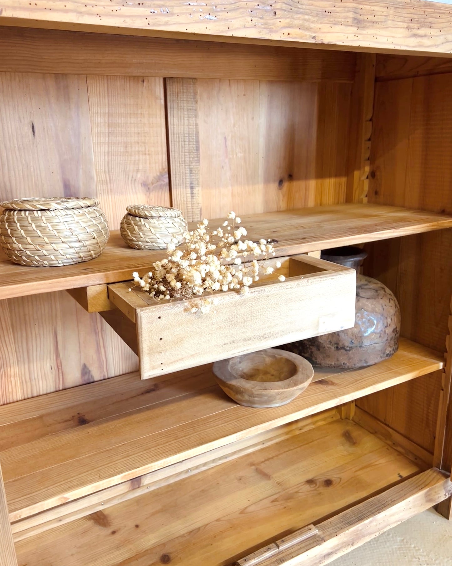 Buffet parisien en bois massif