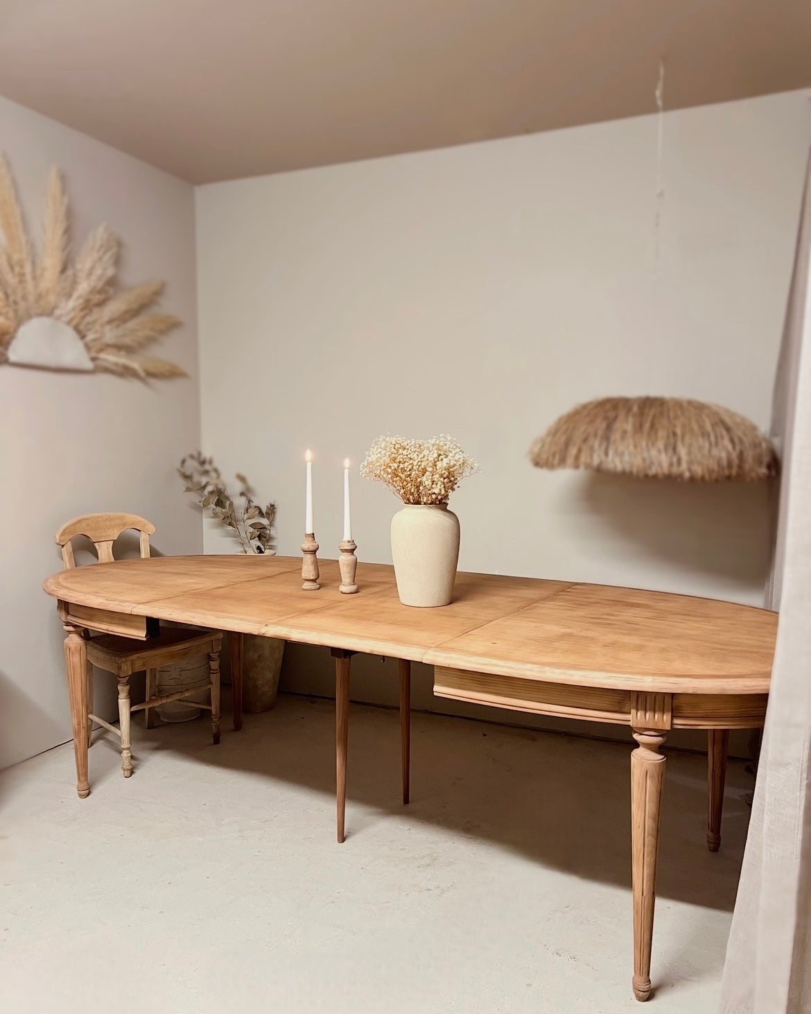 Table extensible en merisier massif et placage orme