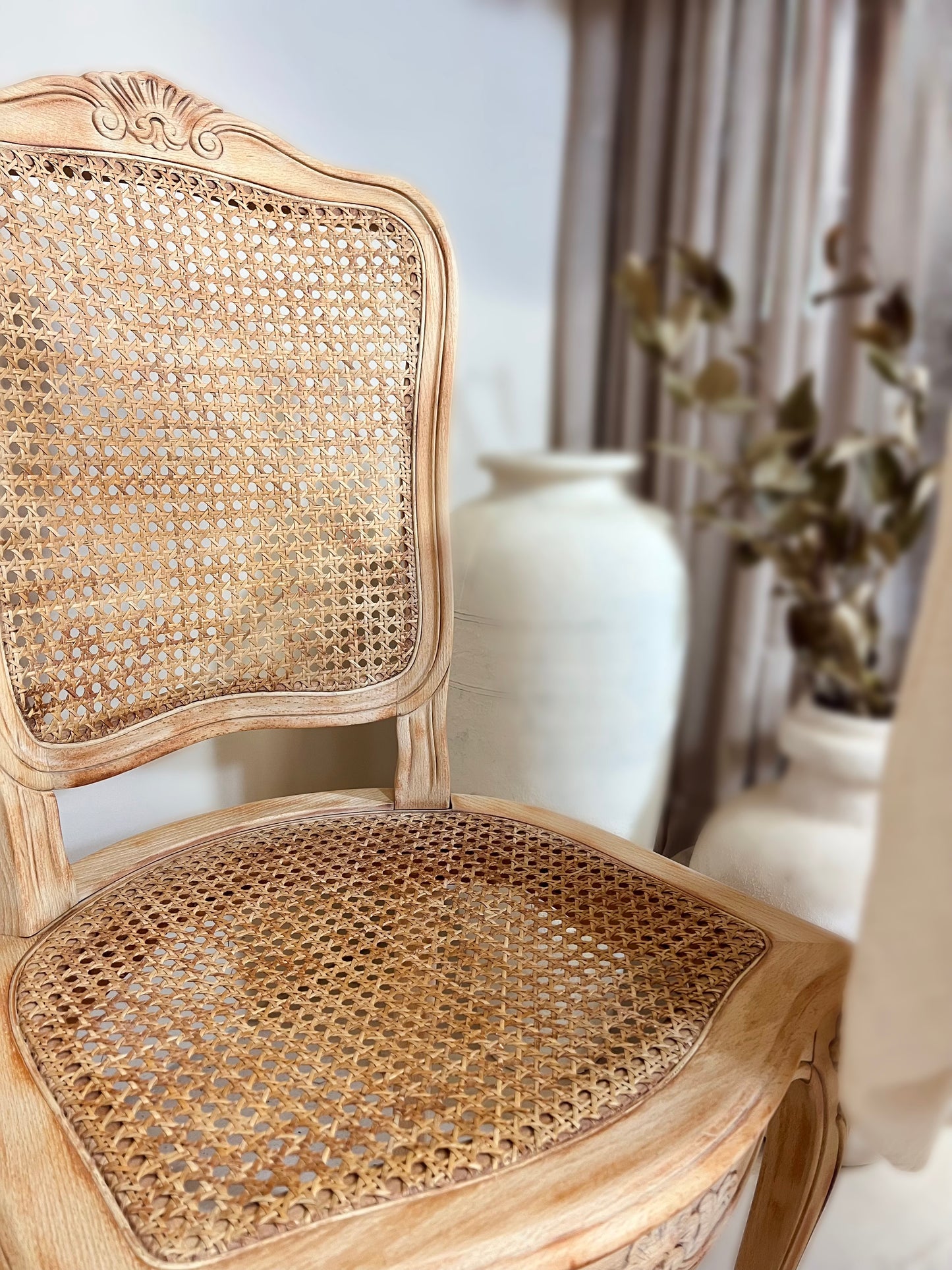 Lot de 4 chaises en hêtres et cannage