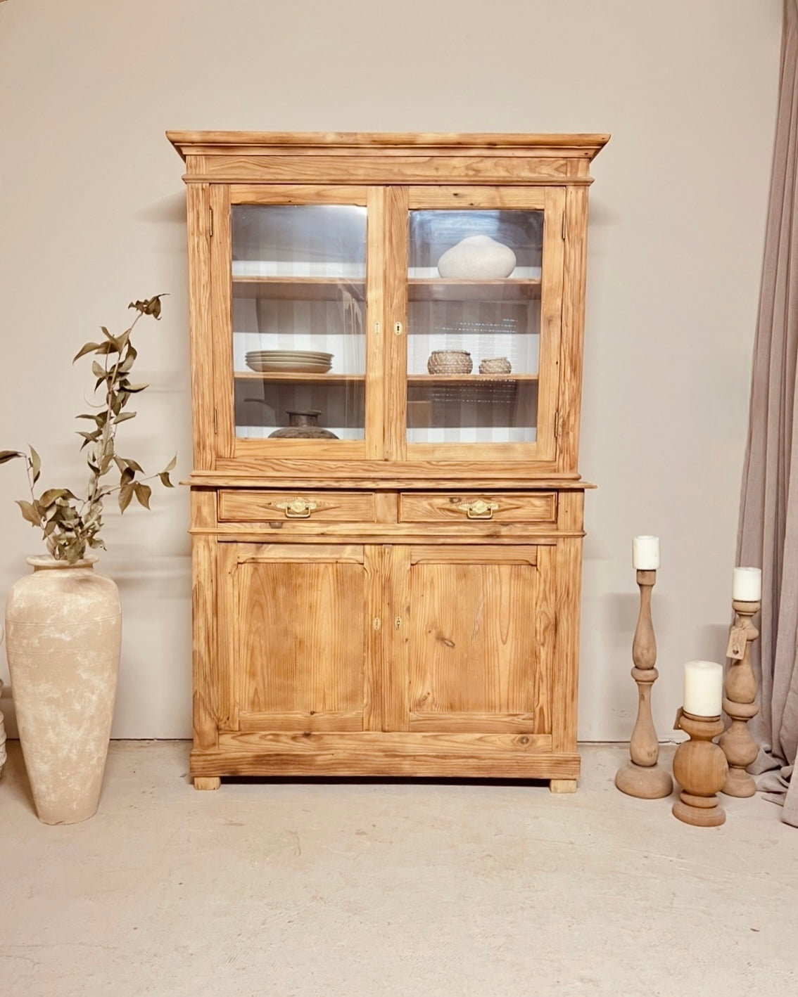 Vaisselier en bois massif