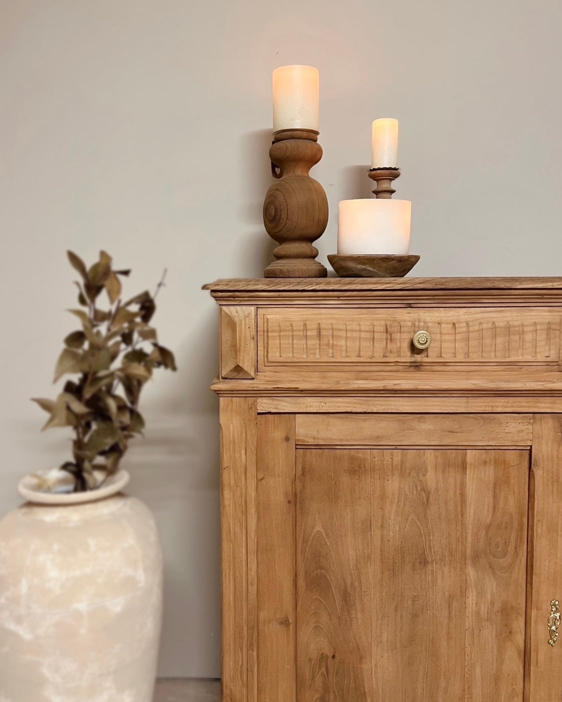 Buffet campagne en bois massif