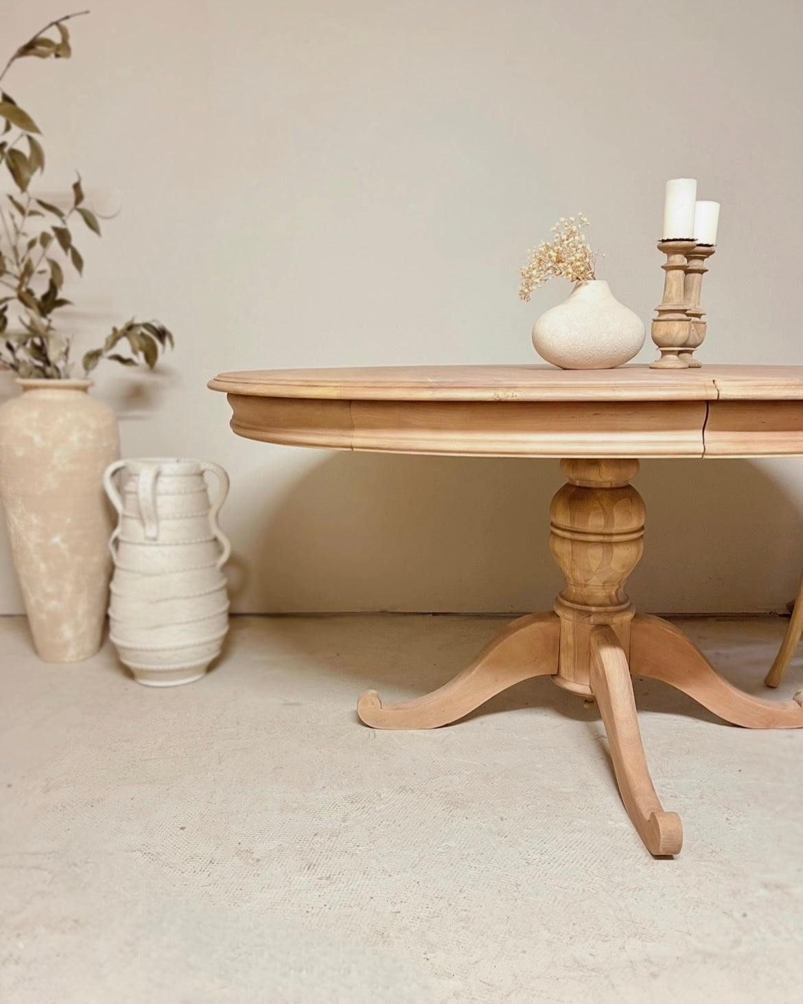 Table ovale extensible en merisier massif