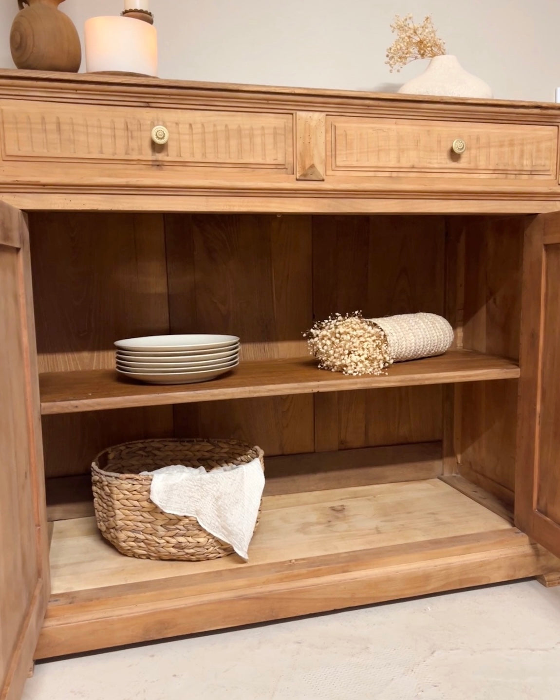 Buffet campagne en bois massif