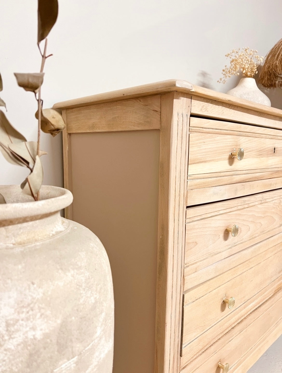 Commode parisienne en hêtre et peuplier massif