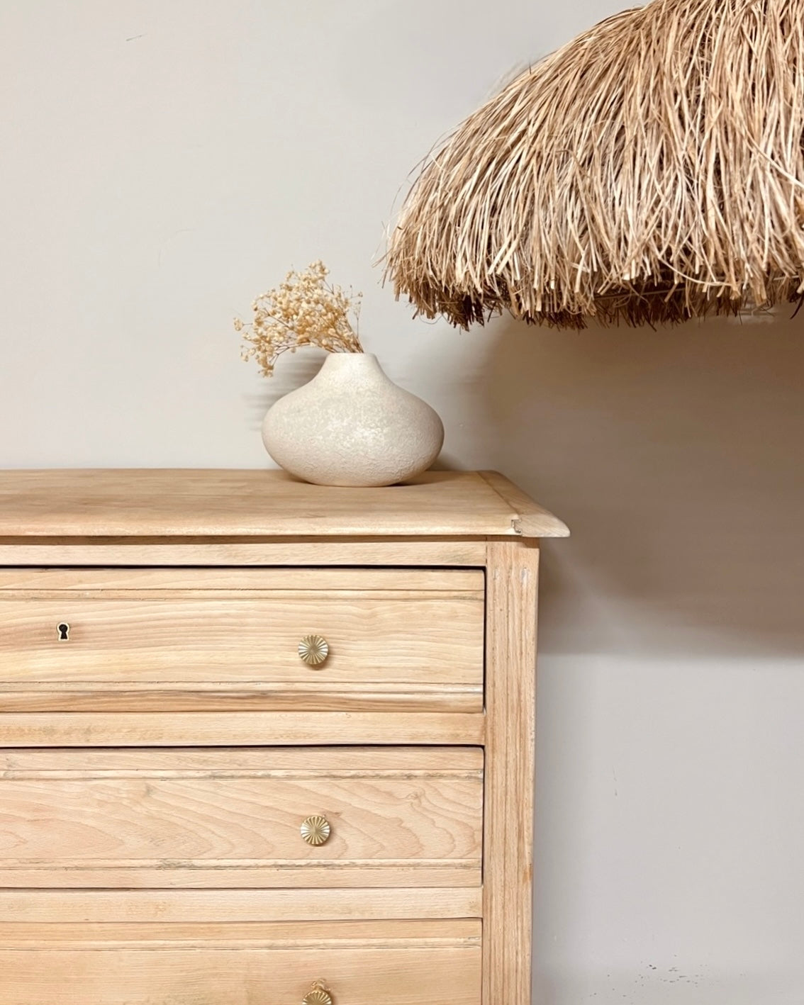 Commode parisienne en hêtre et peuplier massif