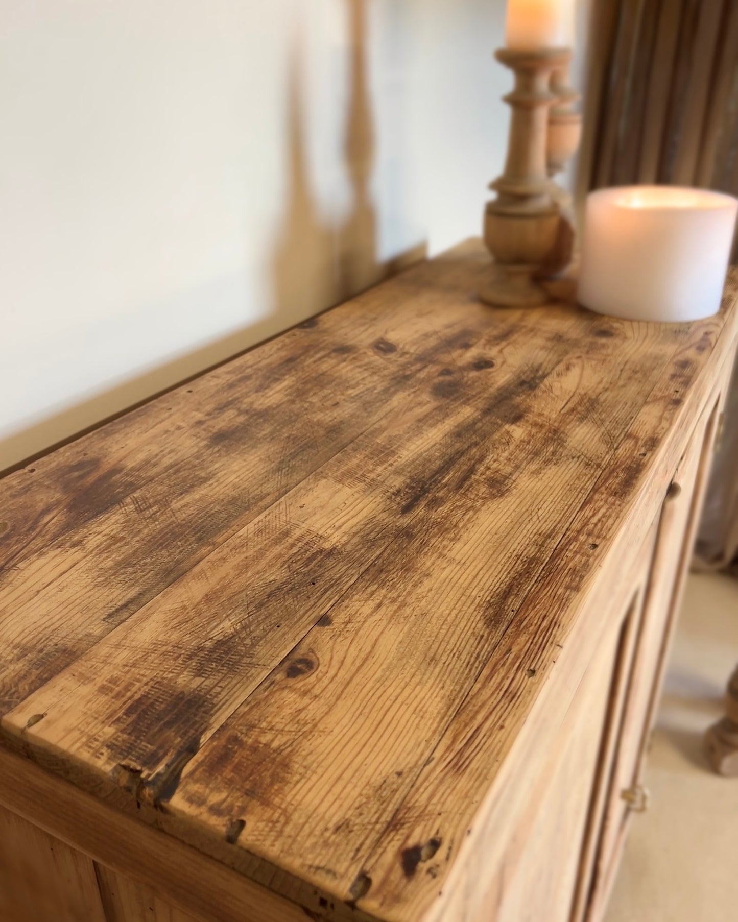 Buffet parisien en bois massif