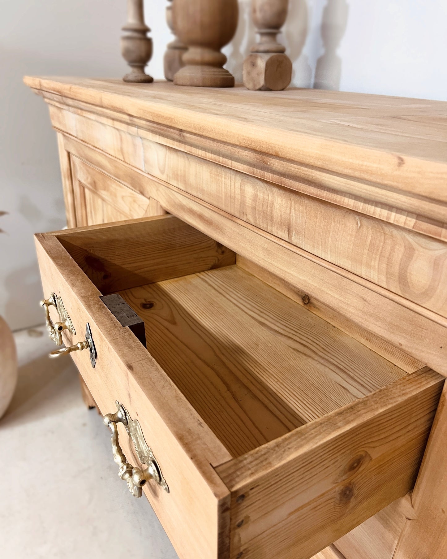 Grand buffet / enfilade en merisier massif