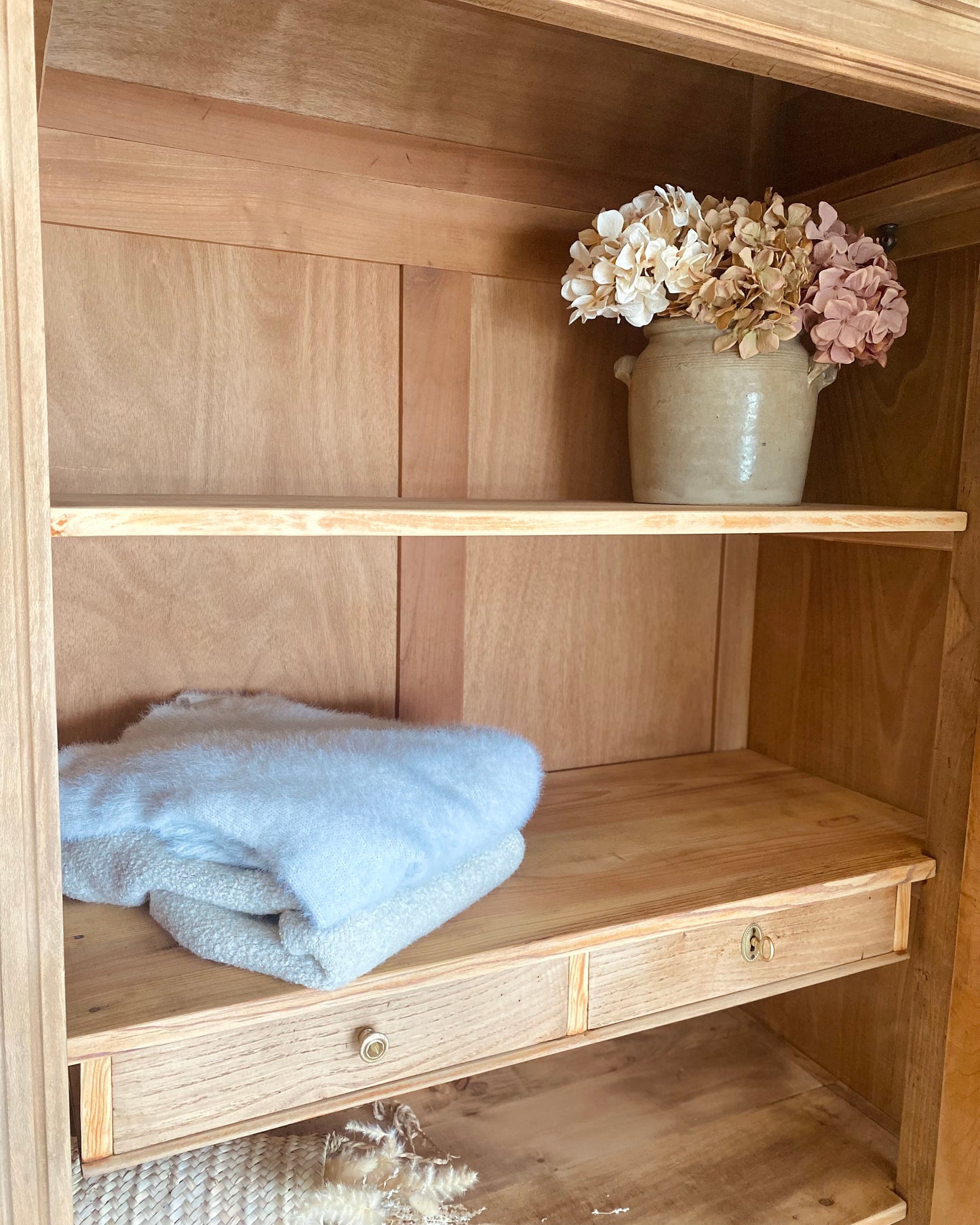 Armoire en hêtre et chêne massif
