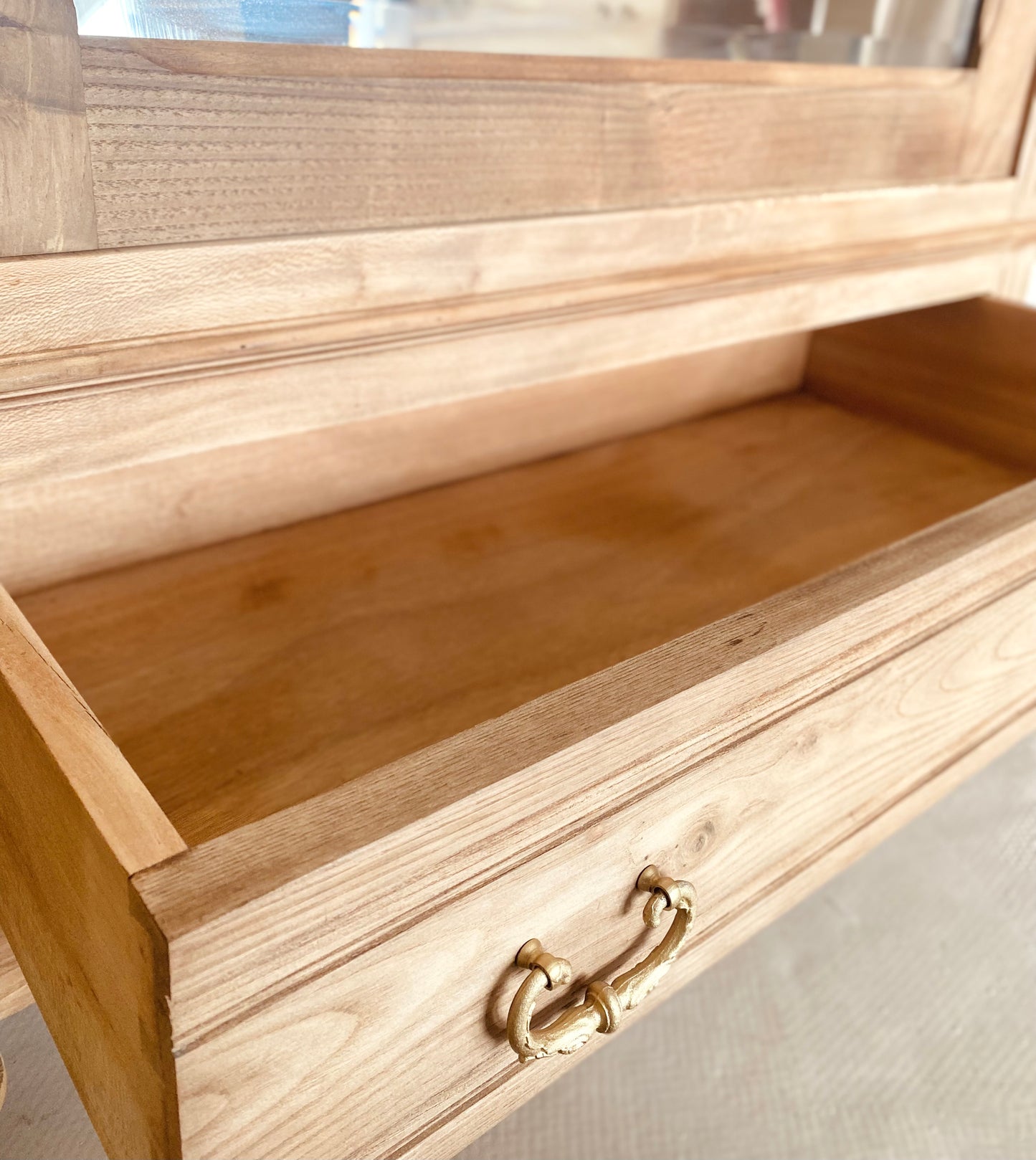 Armoire en hêtre et chêne massif